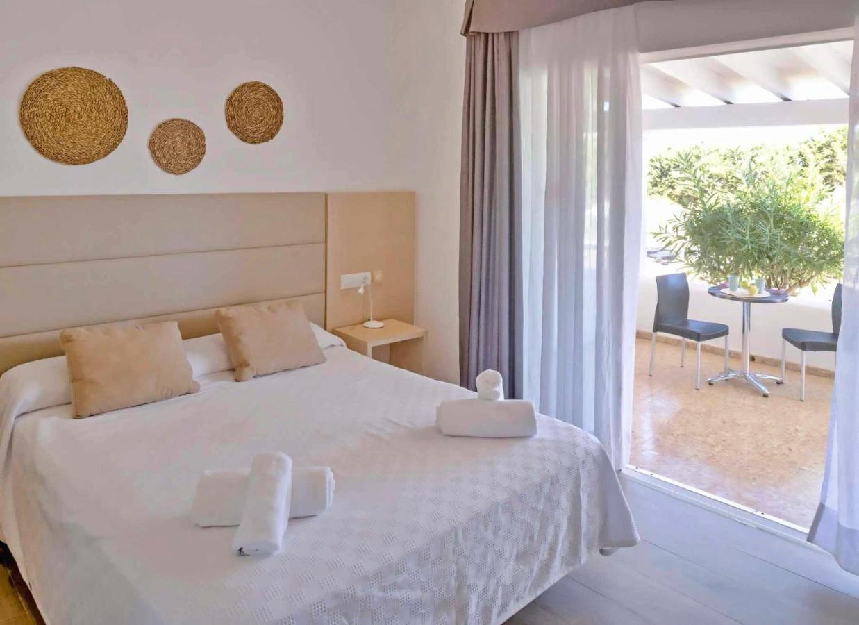 Roquetes Bungalows - Formentera Break Es Pujols Bagian luar foto